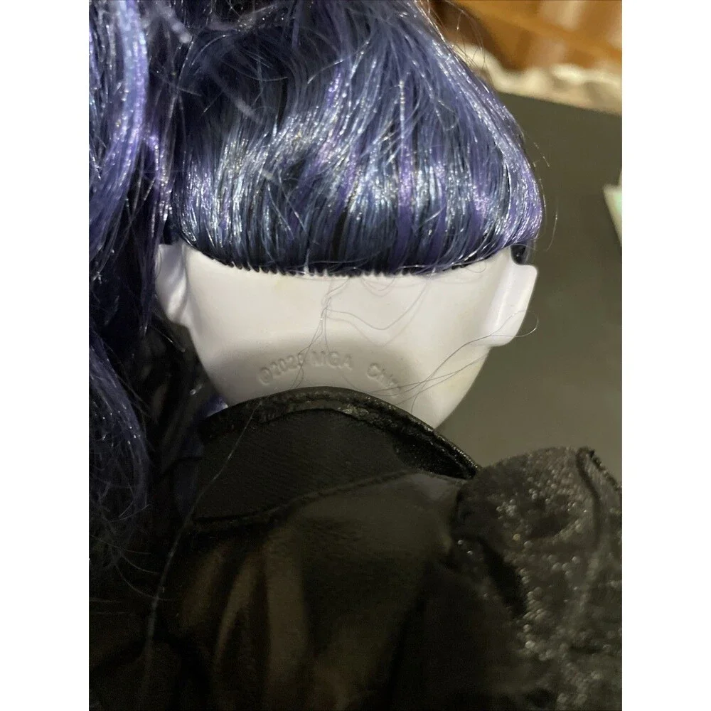Shadow High Reina Glitch Rainbow High Doll Navy Blue Black Articulated - READ